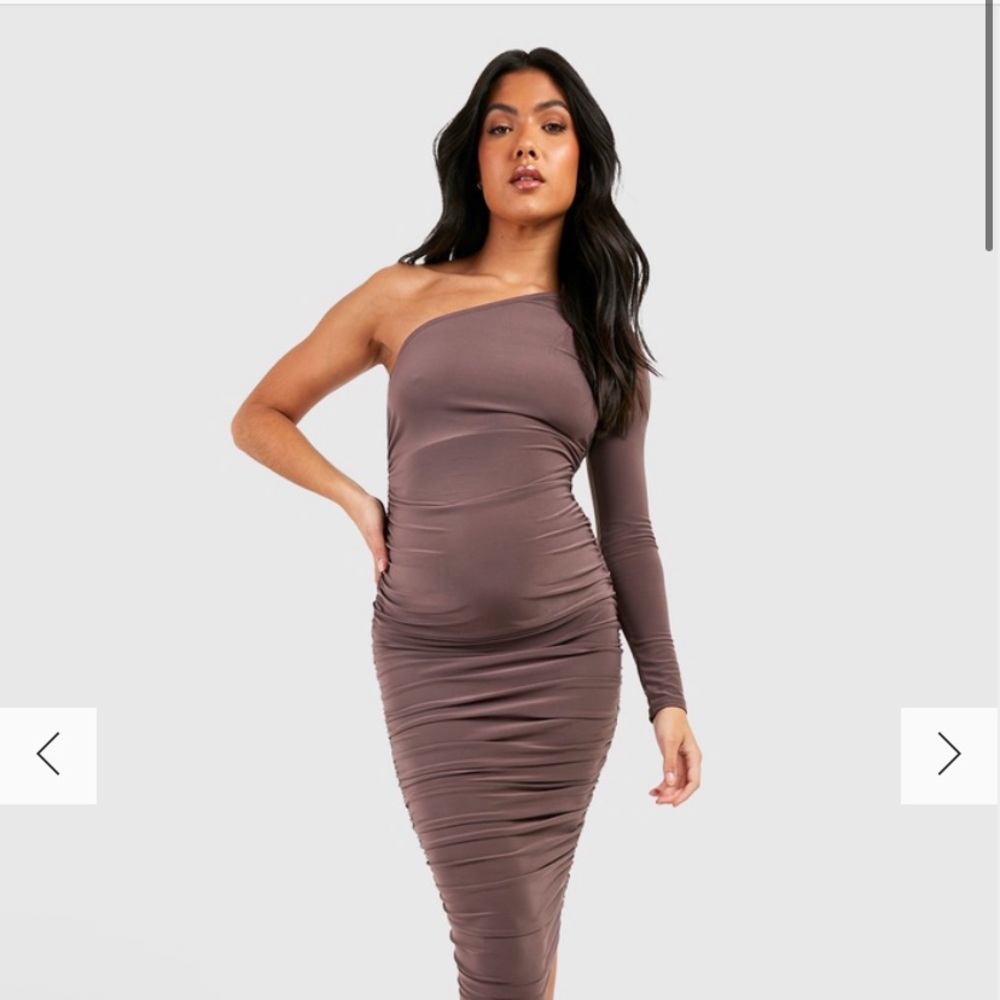 Boohoo maternity dress